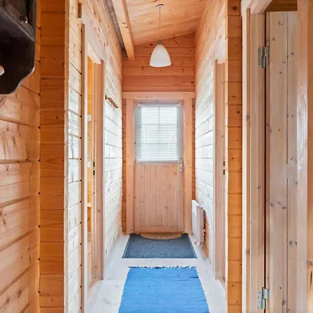Charming Timber House With Sauna Near *