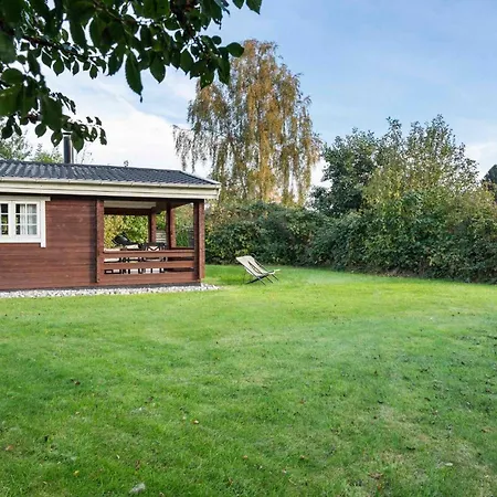 Charming Timber House With Sauna Near بيت للعطل