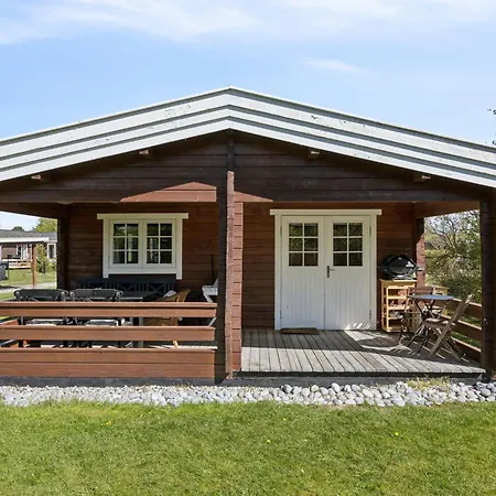 Houten Met Sauna Bij Stege