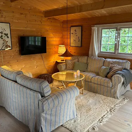 Dom wakacyjny Charming Timber House With Sauna Near Stege