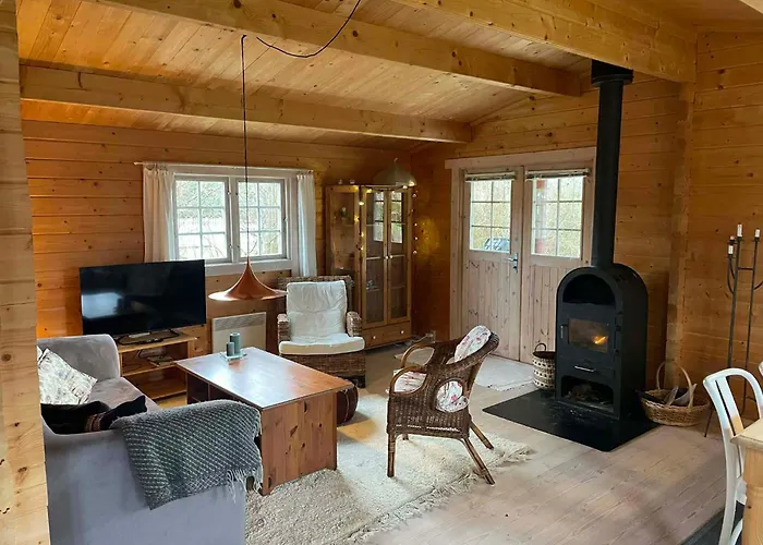 Charming Timber House With Sauna Near بيت للعطل شتايغ