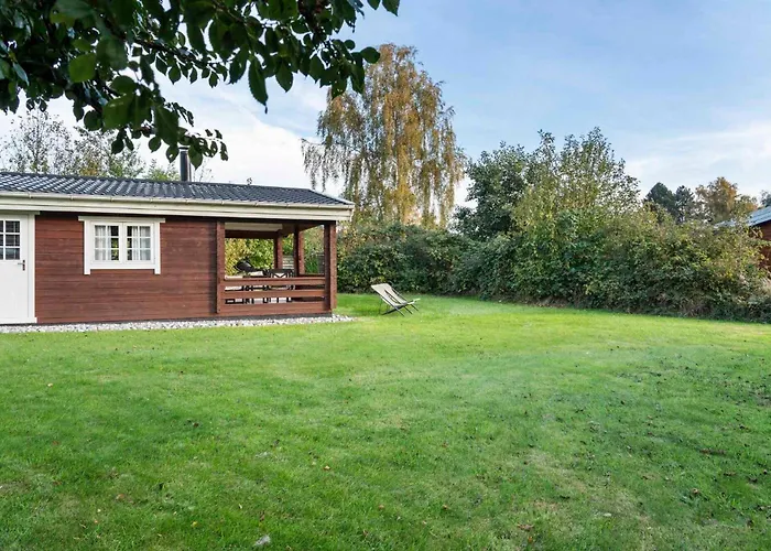 Charming Timber House With Sauna Near بيت للعطل